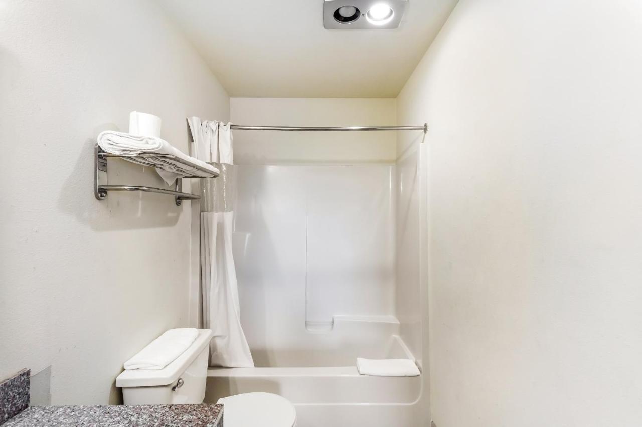 Arlington Motor Inn Экстерьер фото