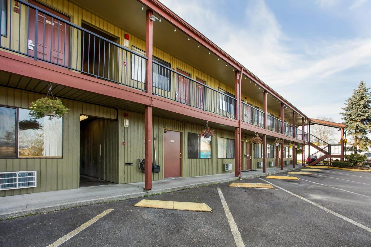 Arlington Motor Inn Экстерьер фото